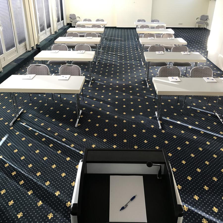 Karaman Group Hotel บาด เนินน์ดอร์ฟ ภายนอก รูปภาพ